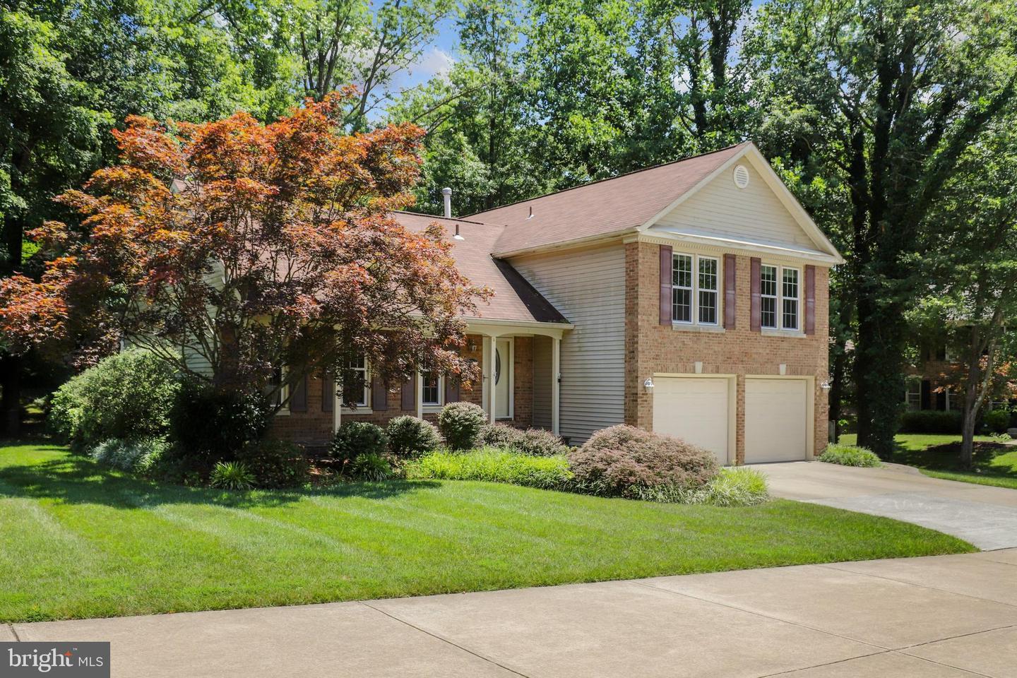 Beautifully Renovated 4-Level Home in Springfield, VA